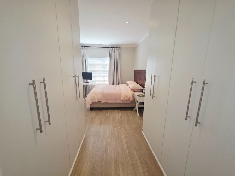 3 Bedroom Property for Sale in Parklands North Western Cape